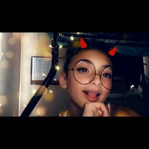 Meet your Posher, Lizzie